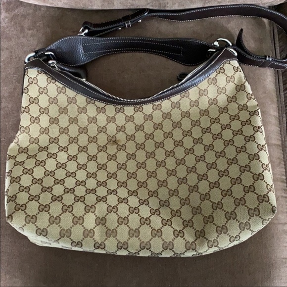 AUTHENTIC GUCCI HOBO BAG - Picture 2 of 11